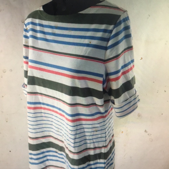 Women’s Top - Picture 2 of 3